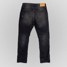 05 Jean — Washed Black