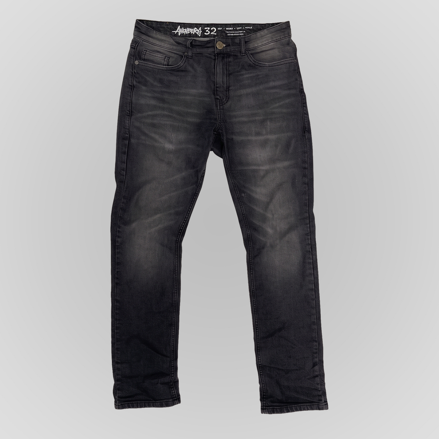 05 Jean — Washed Black